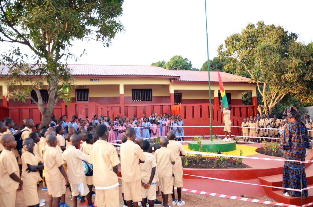 Le Groupe UMS et la Fondation Wazni annoncent la fin des travaux de rénovation de l’école Hadja M’MahConakry